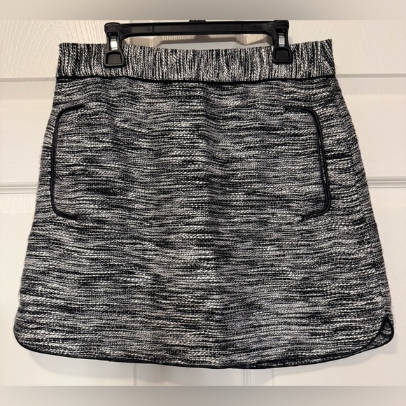 Armani Exchange A|X Tweed Mini Skirt Faux Leather Trim Black White Size 2 - Picture 2 of 11